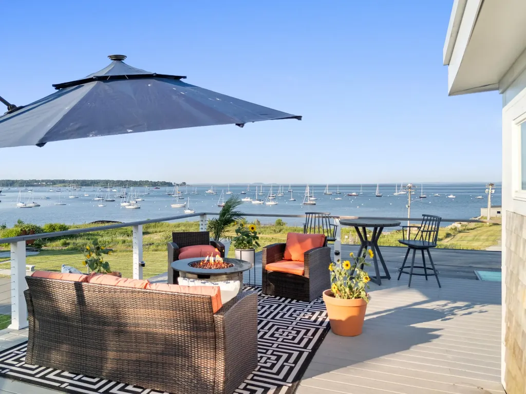 21 Atlantic Street Rockland ME 04841