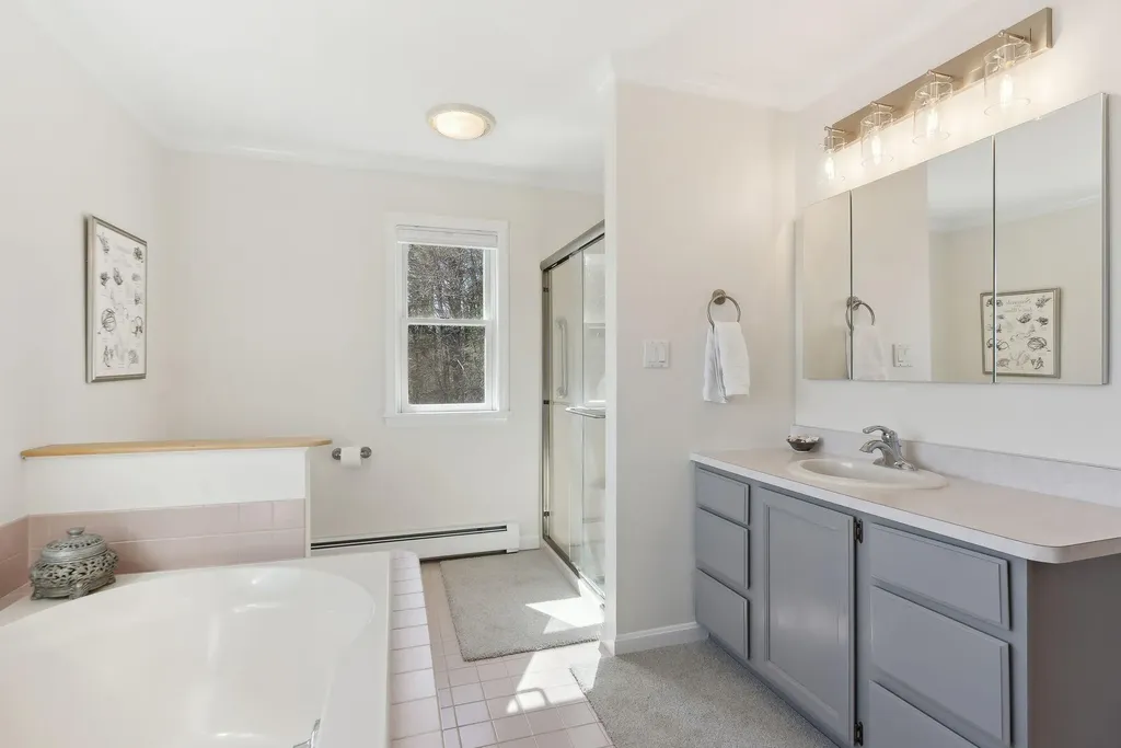 121 Old Pennellville Road Brunswick ME 04011