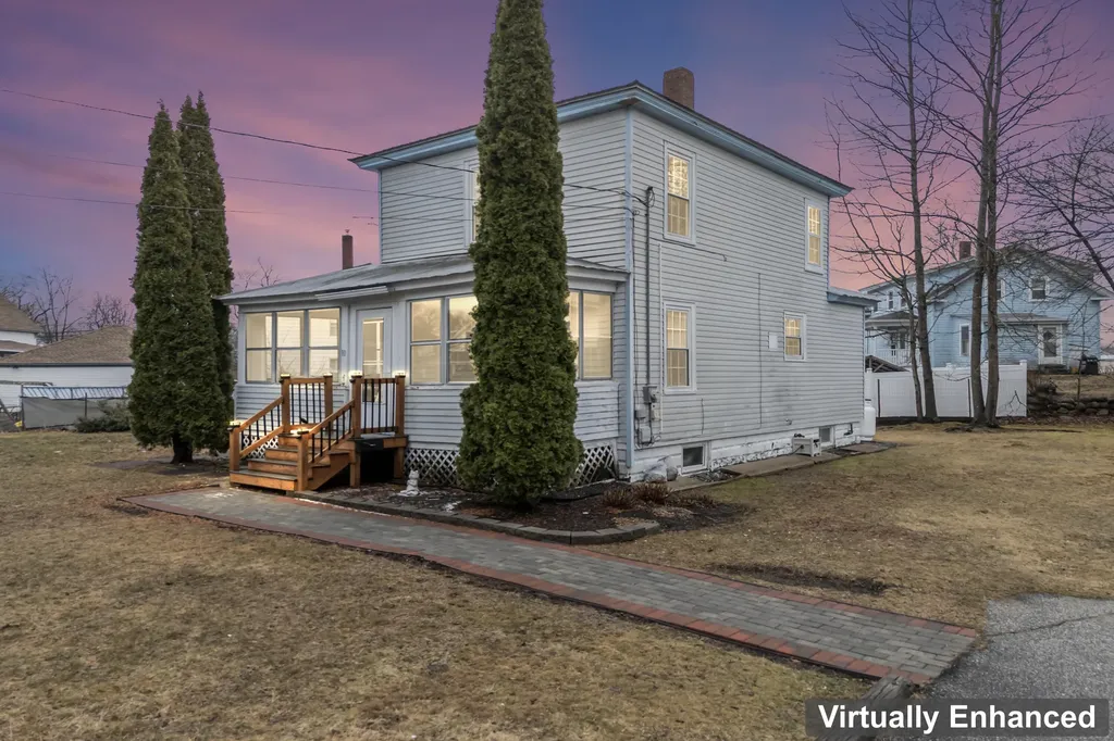 10 Grandview Avenue Sanford ME 04073