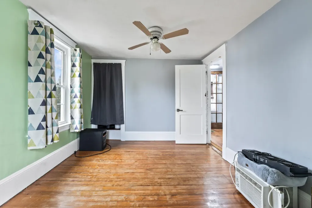 10 Grandview Avenue Sanford ME 04073