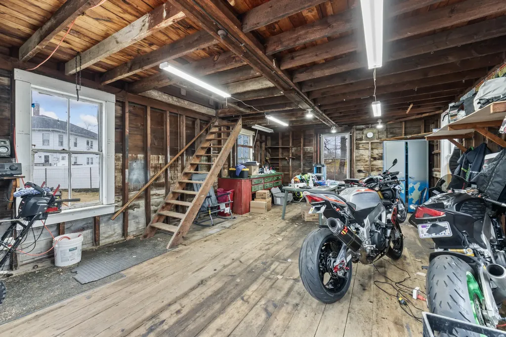 10 Grandview Avenue Sanford ME 04073