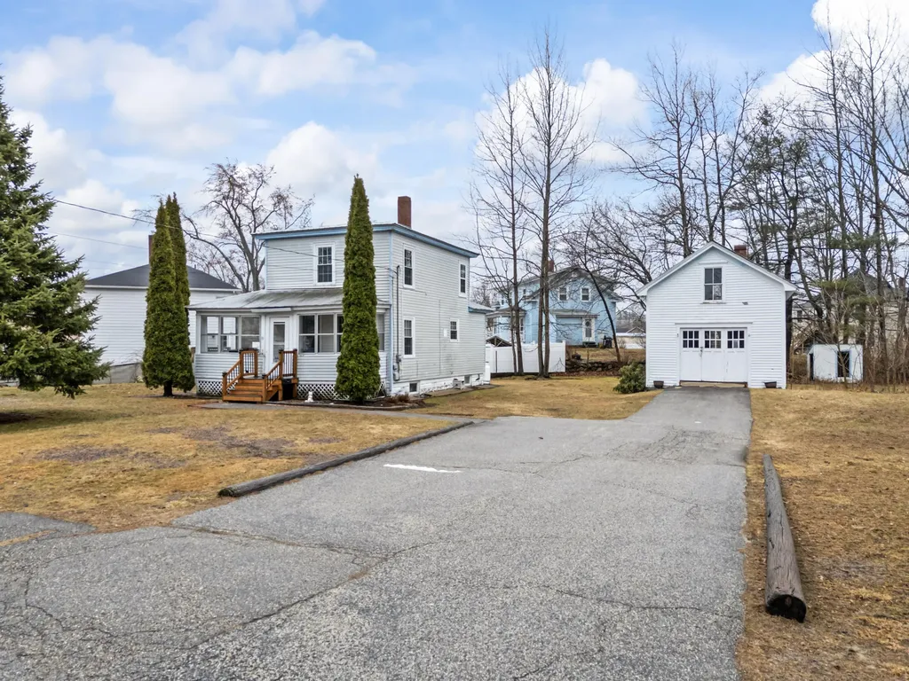10 Grandview Avenue Sanford ME 04073