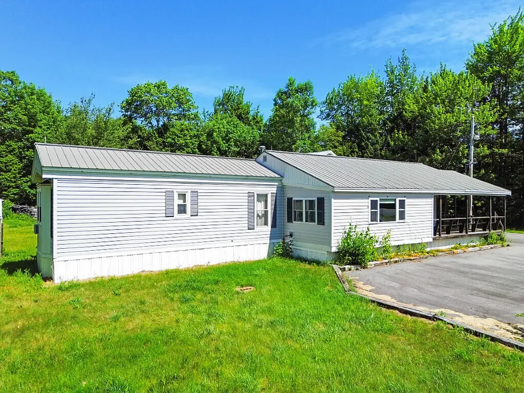 1650 N Belfast Avenue Vassalboro ME 04989