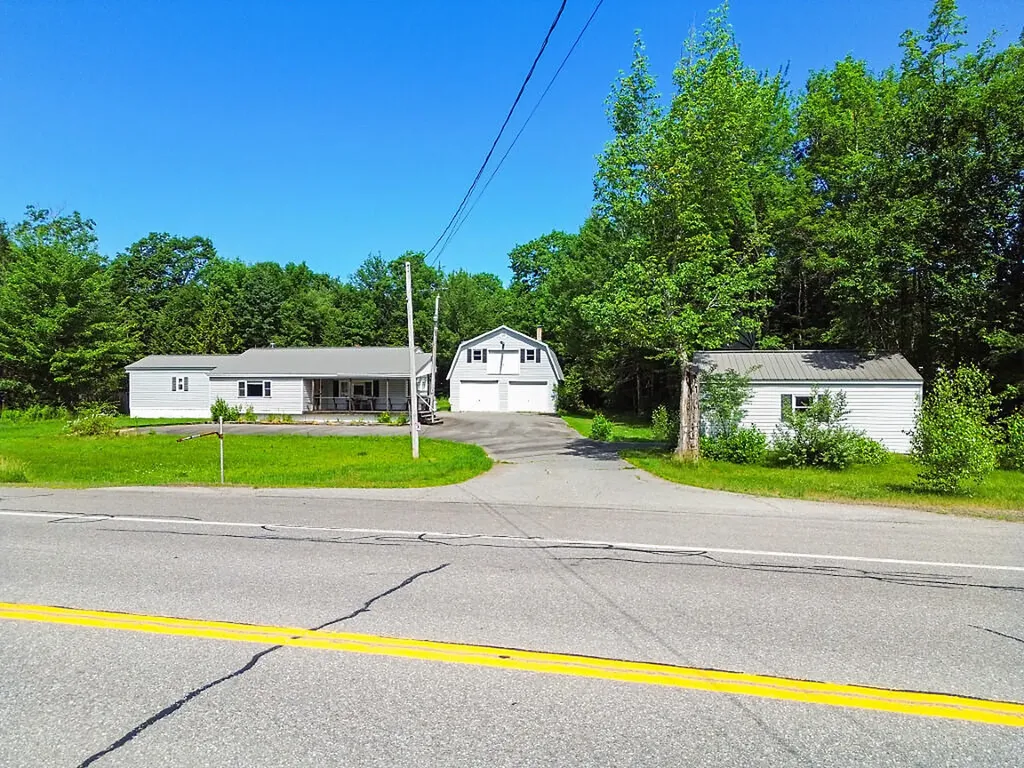1650 N Belfast Avenue Vassalboro ME 04989