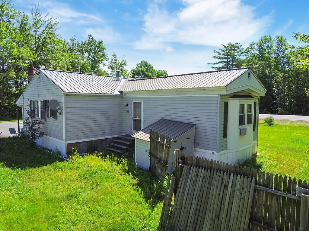 1650 N Belfast Avenue Vassalboro ME 04989