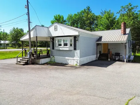 1650 N Belfast Avenue Vassalboro ME 04989