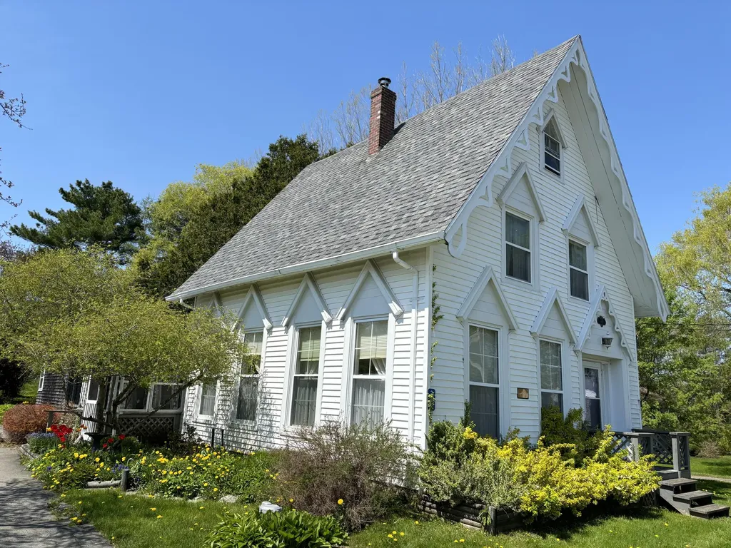 20 Westbrook Street South Thomaston ME 04858