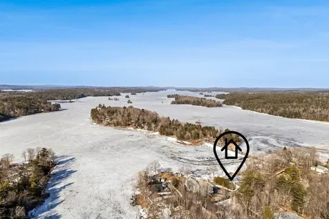 12 Cattail Lane Monmouth ME 04259
