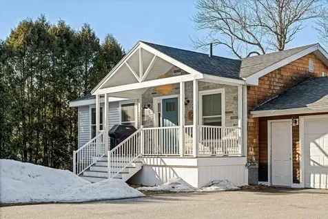 12 Cattail Lane Monmouth ME 04259