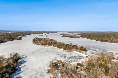 12 Cattail Lane Monmouth ME 04259