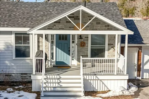 12 Cattail Lane Monmouth ME 04259