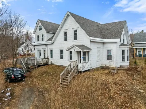 3 Noel Way Bucksport ME 04416