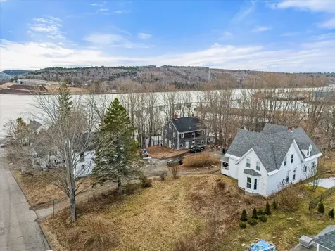 3 Noel Way Bucksport ME 04416
