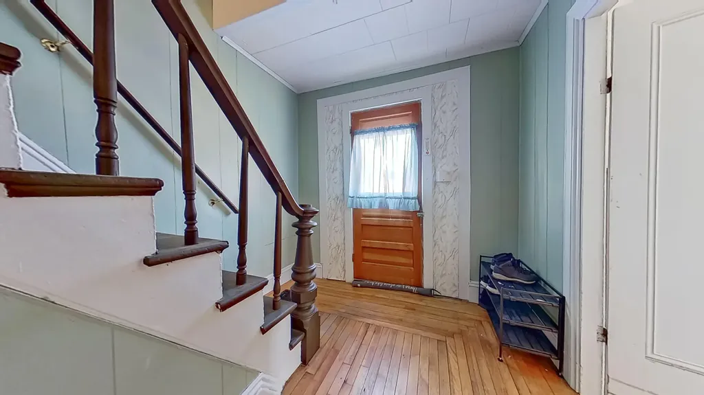 26 Gay Street Rockland ME 04841