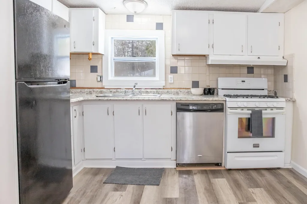 20 Turkey Farm Road Blue Hill ME 04614