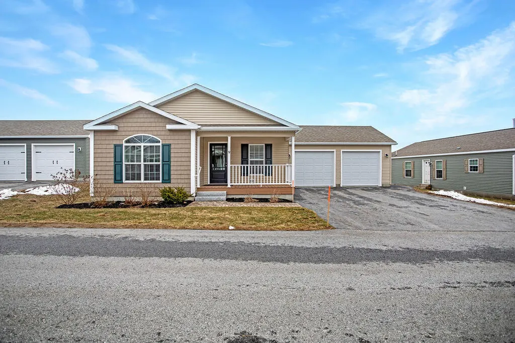 9 David Drive Scarborough ME 04074