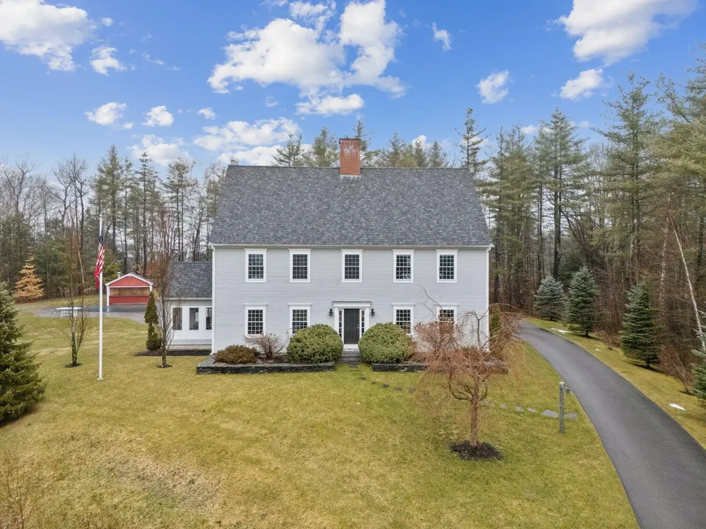 49 Barnfield Lane Gorham ME 04038