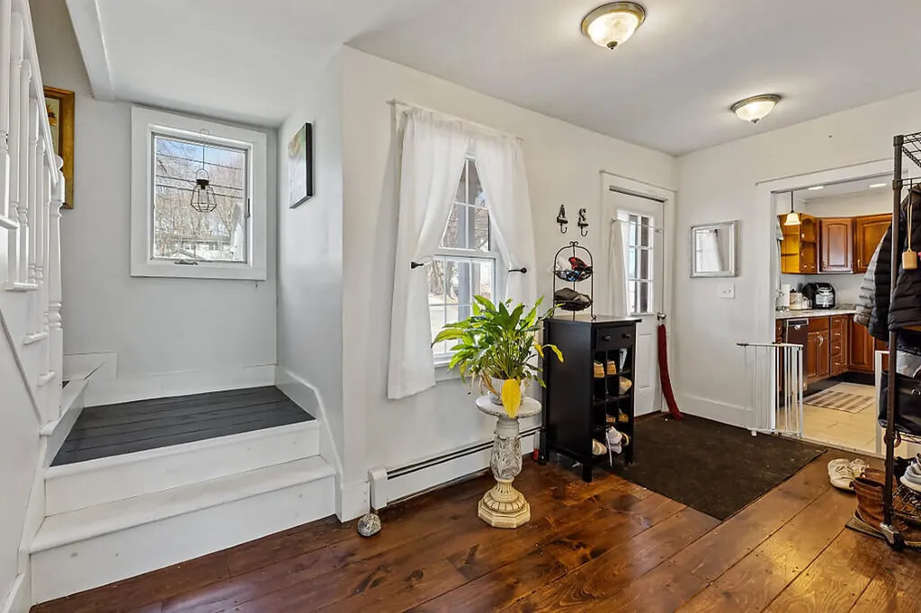 184 Highland Avenue Gardiner ME 04345