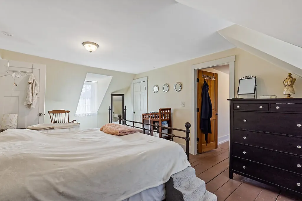 184 Highland Avenue Gardiner ME 04345