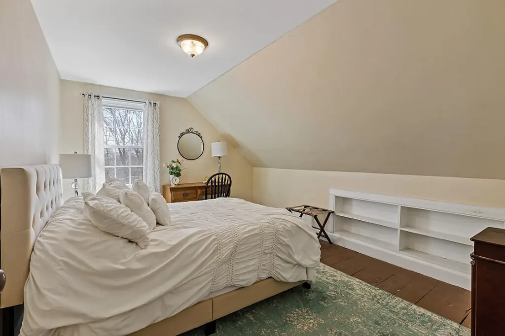 184 Highland Avenue Gardiner ME 04345
