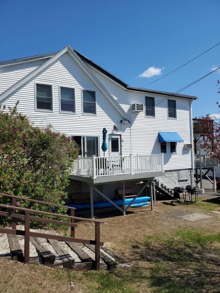 1277 Post Road Wells ME 04090