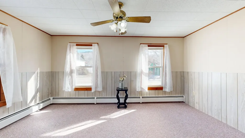 41 Middle Avenue Mexico ME 04257