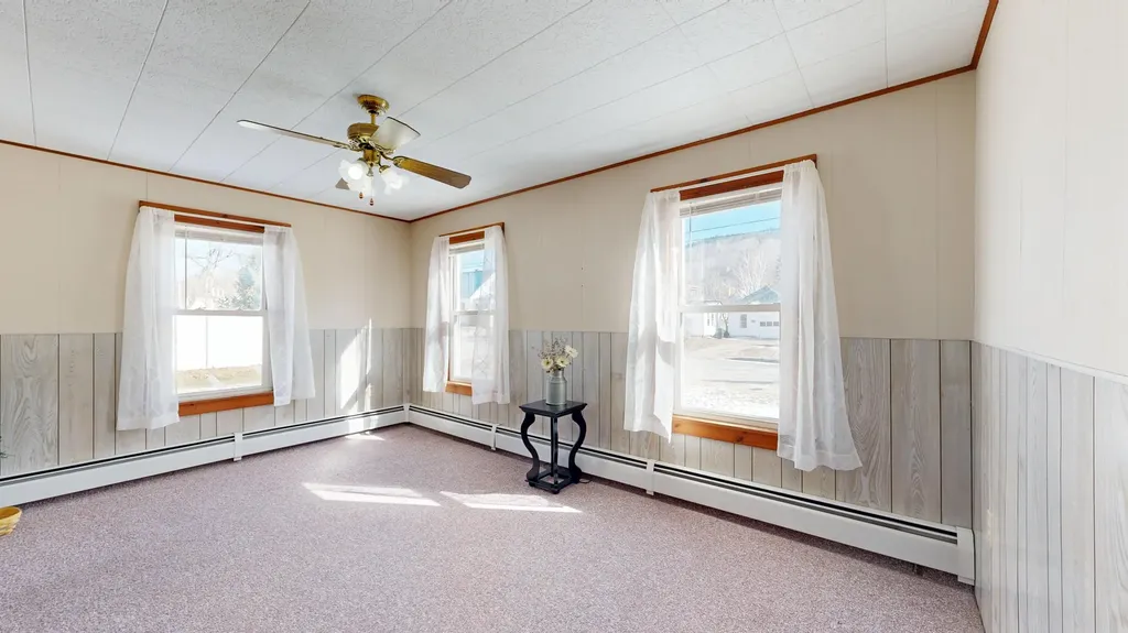 41 Middle Avenue Mexico ME 04257