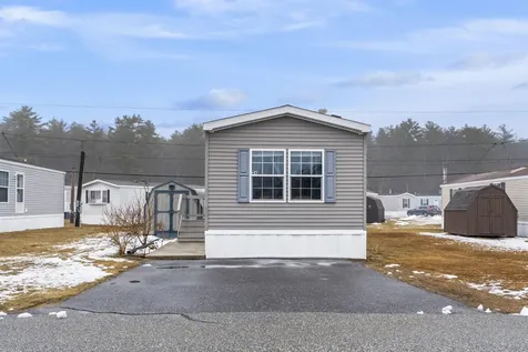 26 Scarponi Drive Brunswick ME 04011