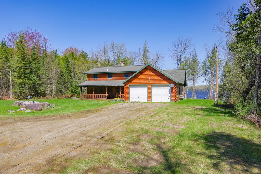 14 Hamstead Drive Newport ME 04953