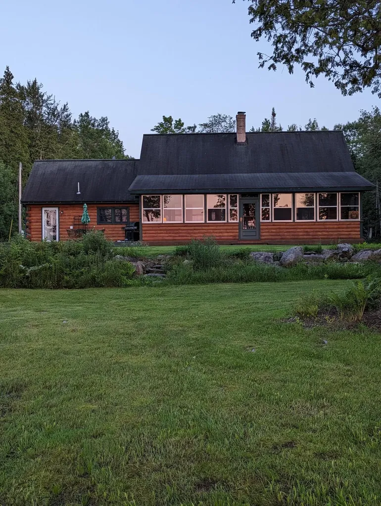 14 Hamstead Drive Newport ME 04953