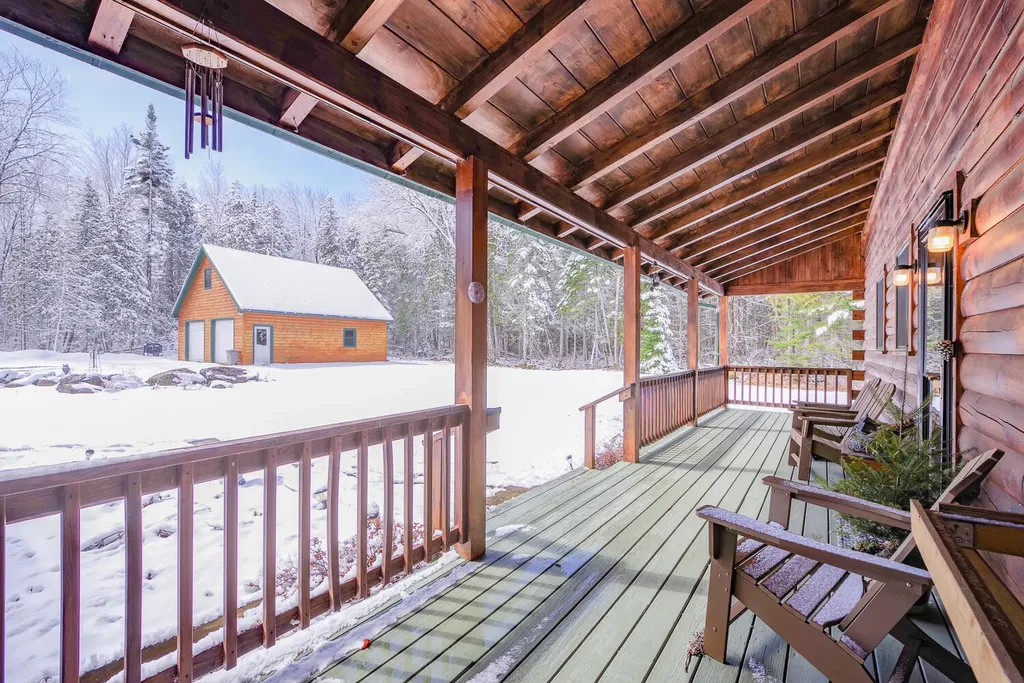 14 Hamstead Drive Newport ME 04953
