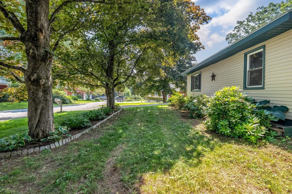 8 Sylvan Road Orono ME 04473