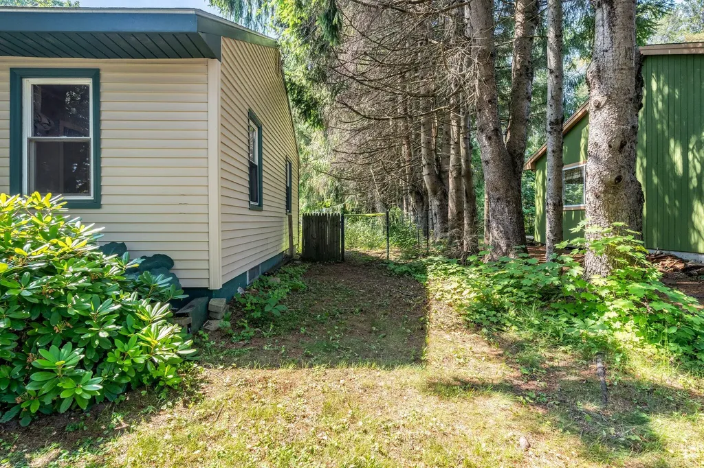 8 Sylvan Road Orono ME 04473