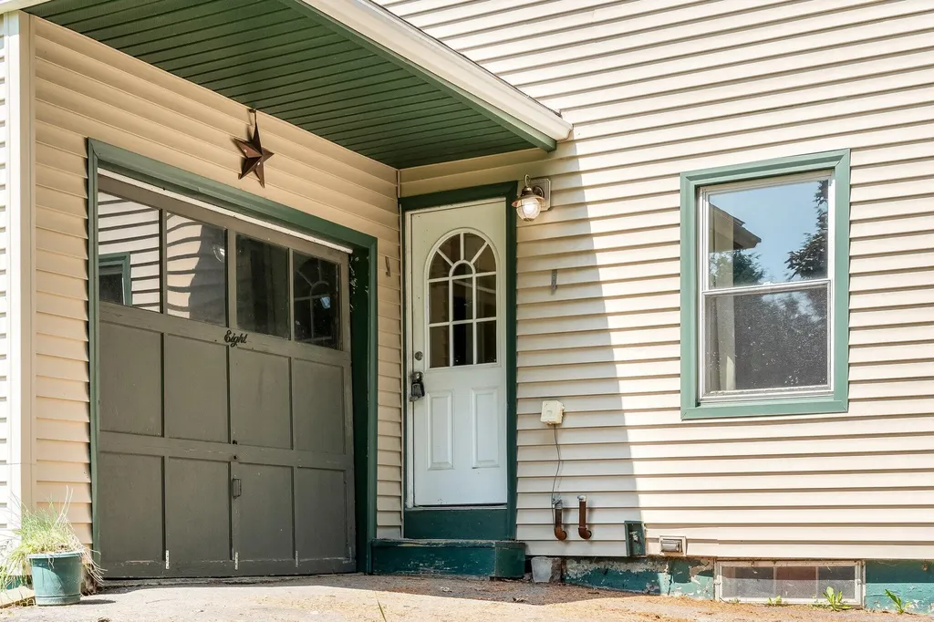 8 Sylvan Road Orono ME 04473