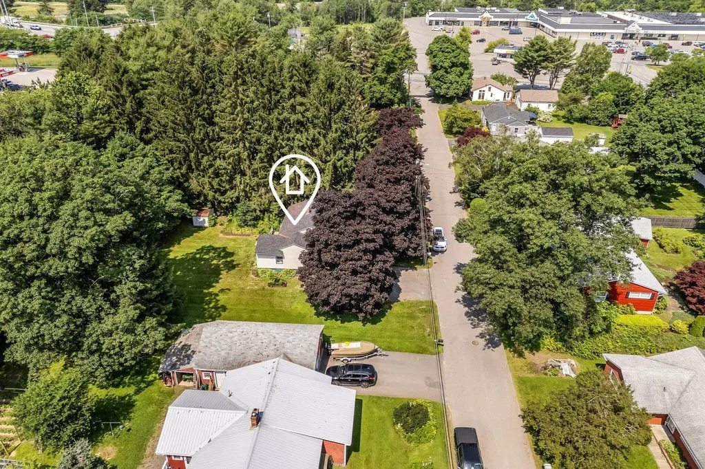 8 Sylvan Road Orono ME 04473