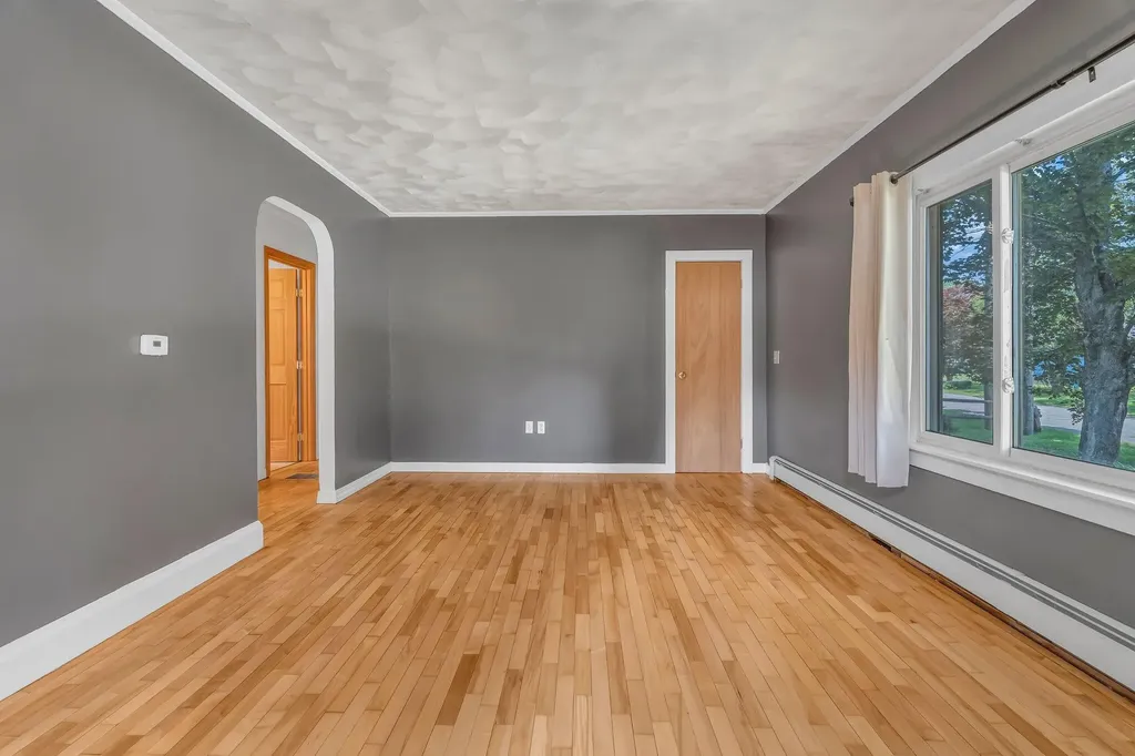 8 Sylvan Road Orono ME 04473