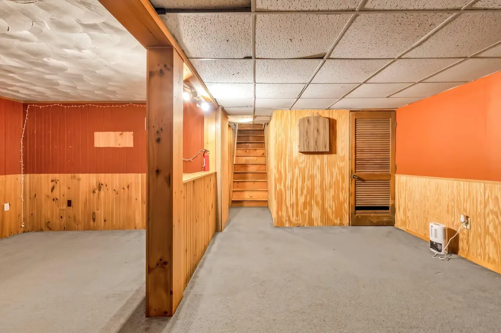 8 Sylvan Road Orono ME 04473
