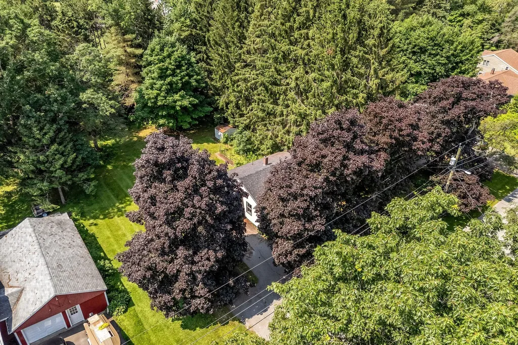 8 Sylvan Road Orono ME 04473