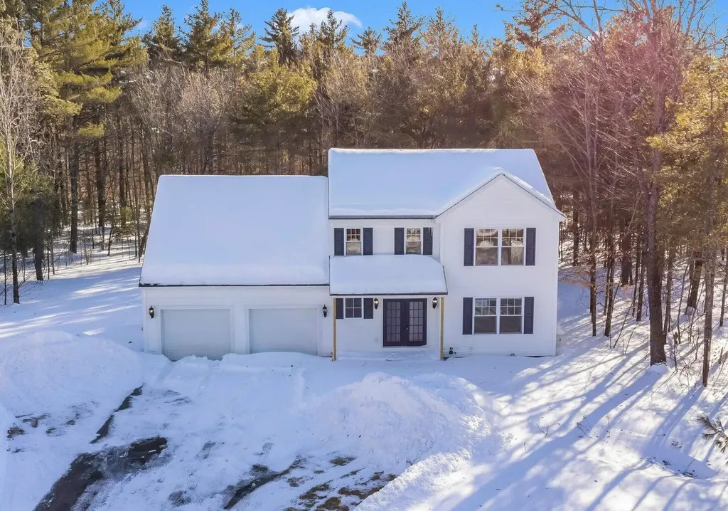 37 Laura Lane Gorham ME 04038
