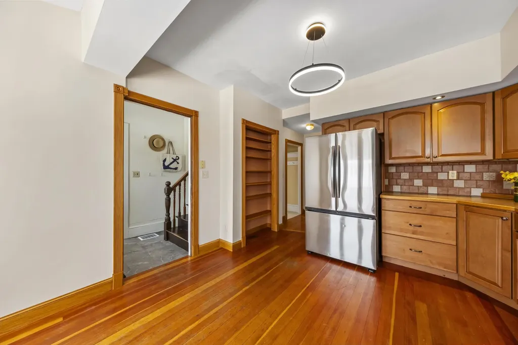 219 Talbot Avenue Rockland ME 04841
