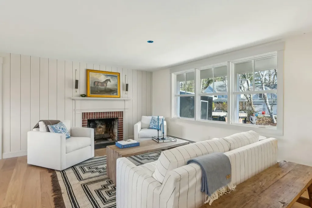 18 Almonte Avenue Yarmouth ME 04096