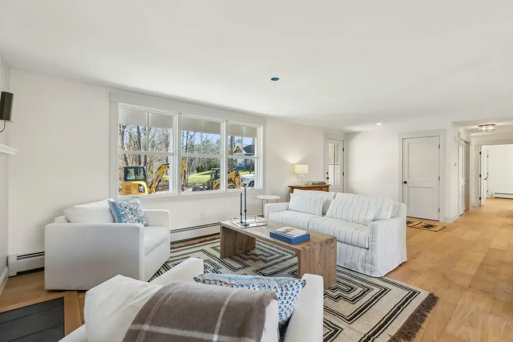 18 Almonte Avenue Yarmouth ME 04096