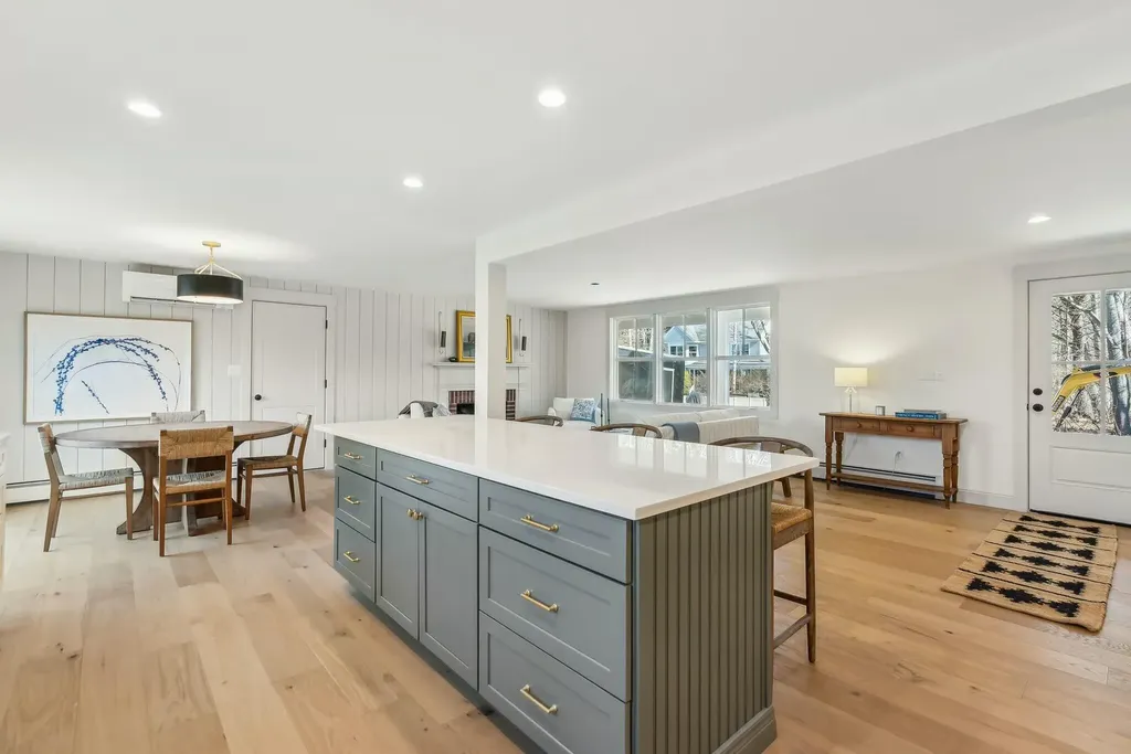 18 Almonte Avenue Yarmouth ME 04096