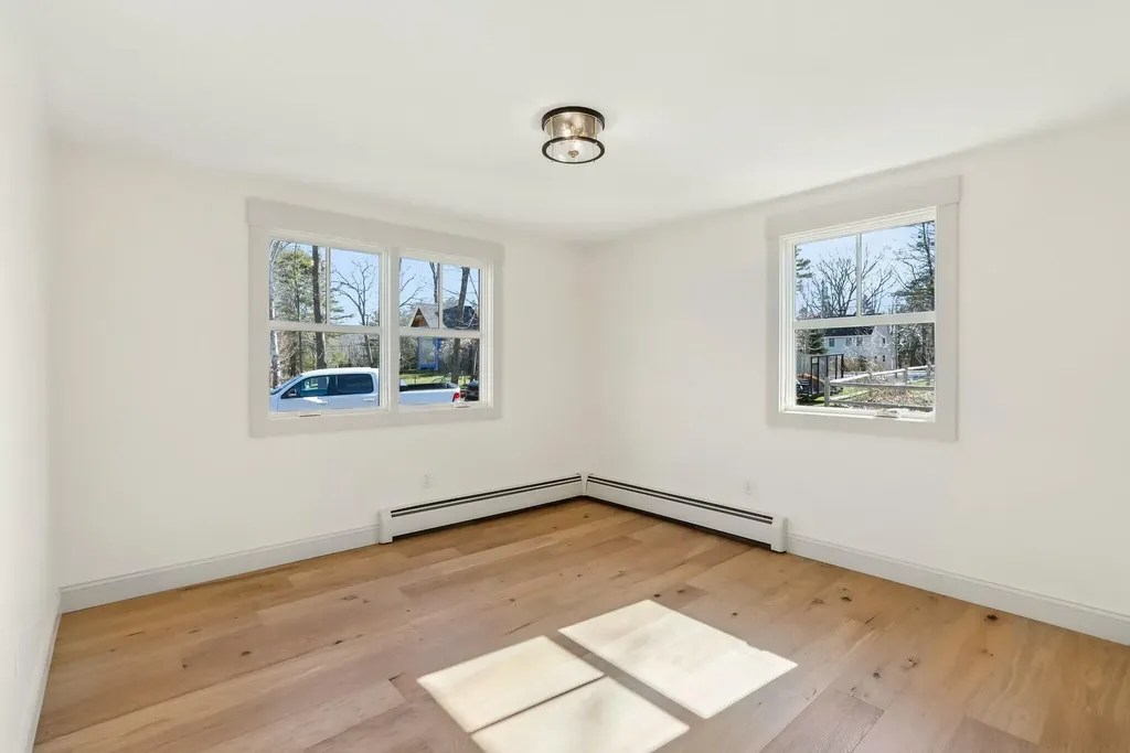 18 Almonte Avenue Yarmouth ME 04096