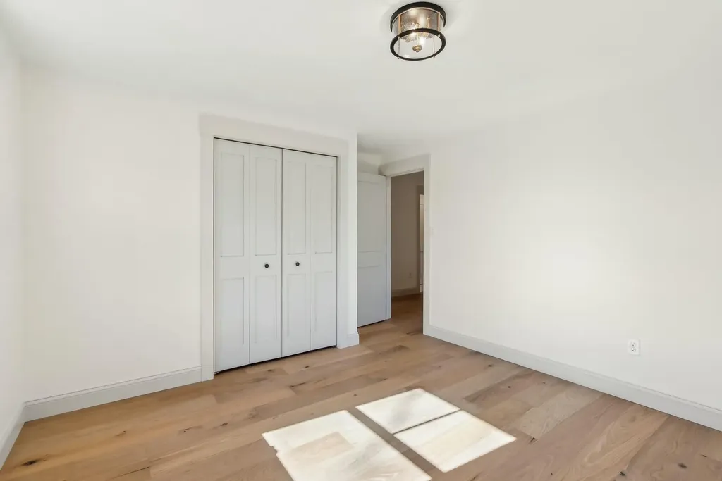 18 Almonte Avenue Yarmouth ME 04096