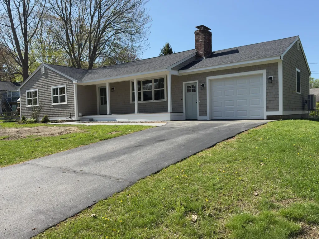 18 Almonte Avenue Yarmouth ME 04096