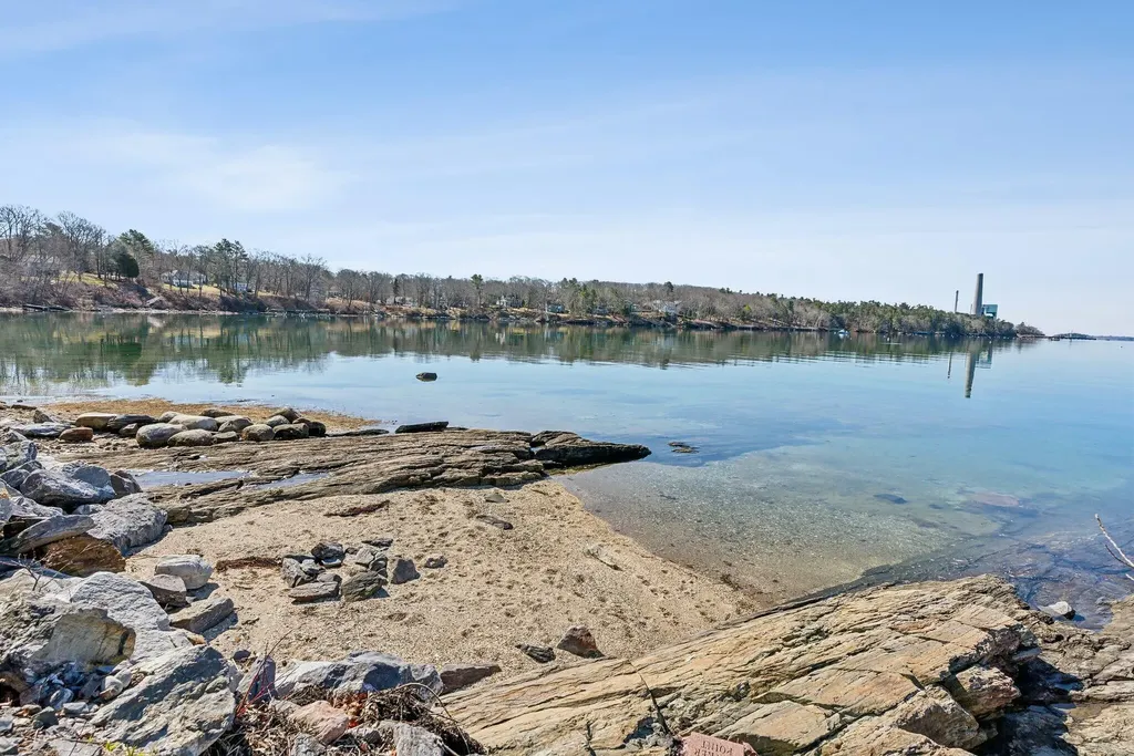 18 Almonte Avenue Yarmouth ME 04096