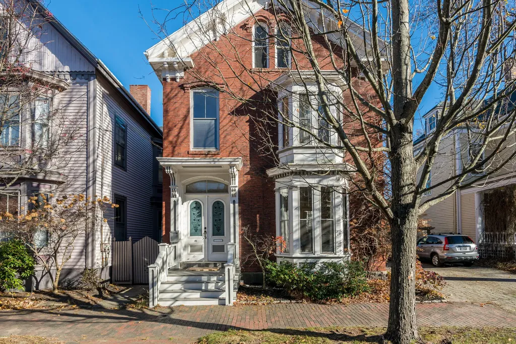 45 Thomas Street Portland ME 04102