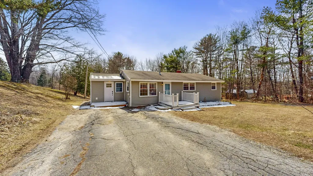21 Main Street Greene ME 04236
