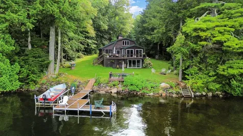 38 Bonzo's Hollow Mount Vernon ME 04352